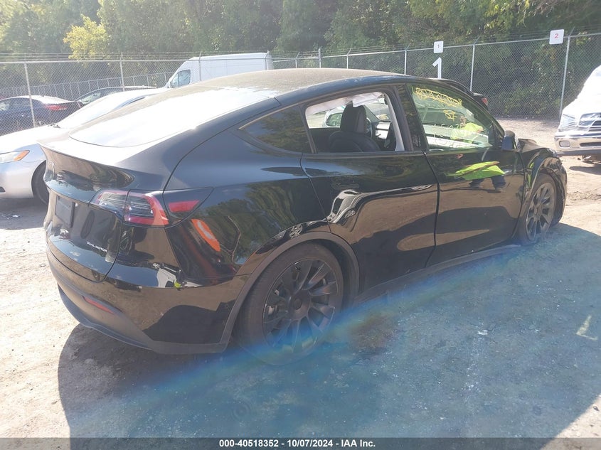 VIN 7SAYGDEE8NF429568 2022 TESLA MODEL Y LONG RANGE DUAL MOTOR ALL-WHEEL DRIVE