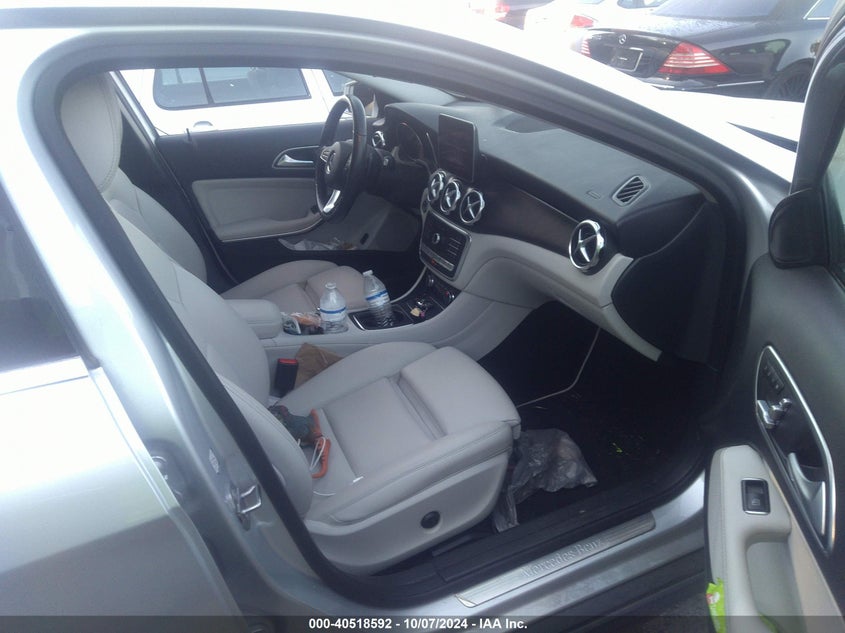 VIN WDCTG4GB6KU017012 2019 MERCEDES-BENZ GLA 250 4MATIC