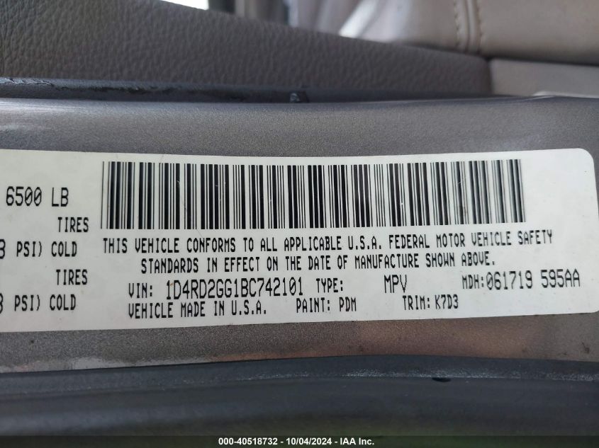1D4RD2GG1BC742101 2011 Dodge Durango Express