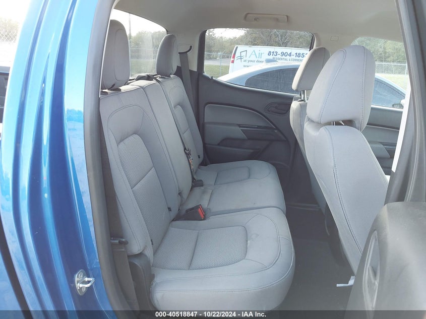 VIN 1GCGSBEA5K1125868 2019 CHEVROLET COLORADO WT