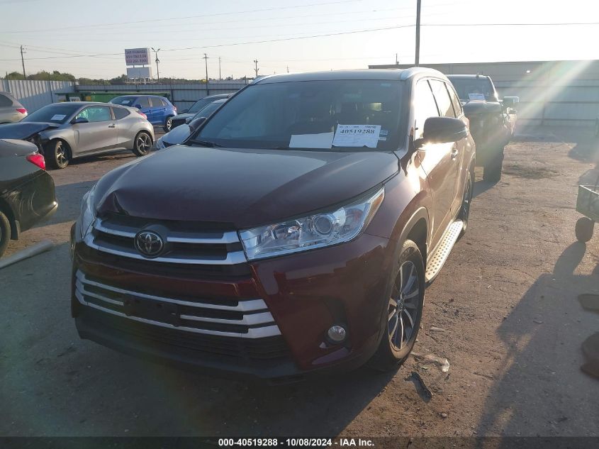 5TDKZRFH4KS303721 2019 TOYOTA HIGHLANDER - Image 2