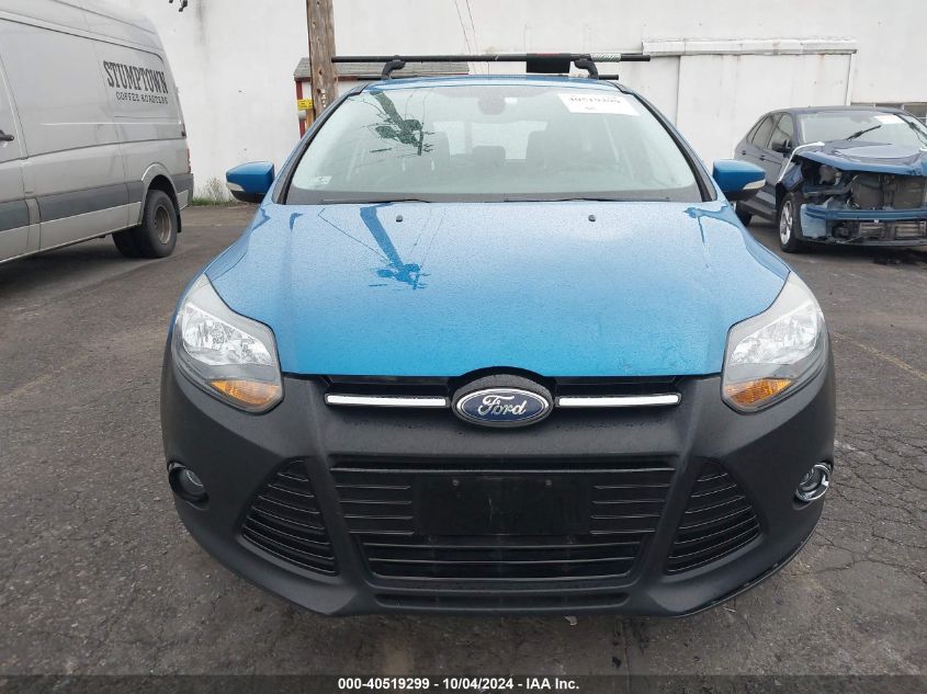 1FAHP3N27CL321813 2012 Ford Focus Titanium