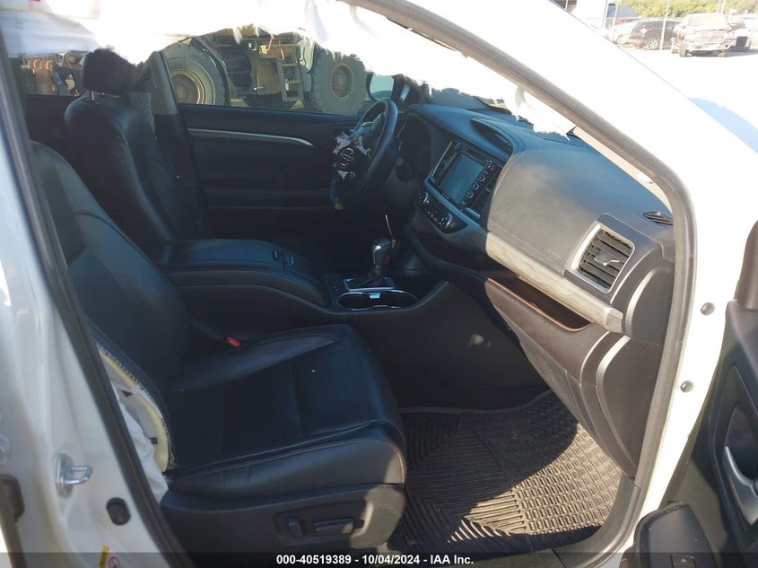 VIN 5TDYZRFH1HS221979 2017 TOYOTA HIGHLANDER LIMITED