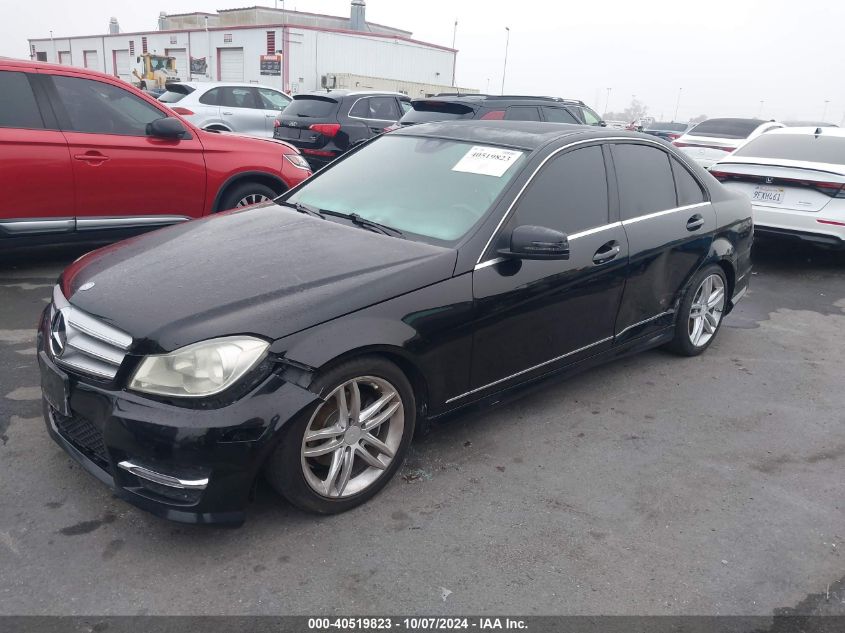 2013 Mercedes-Benz C 250 Luxury/Sport VIN: WDDGF4HB3DA827734 Lot: 40519823