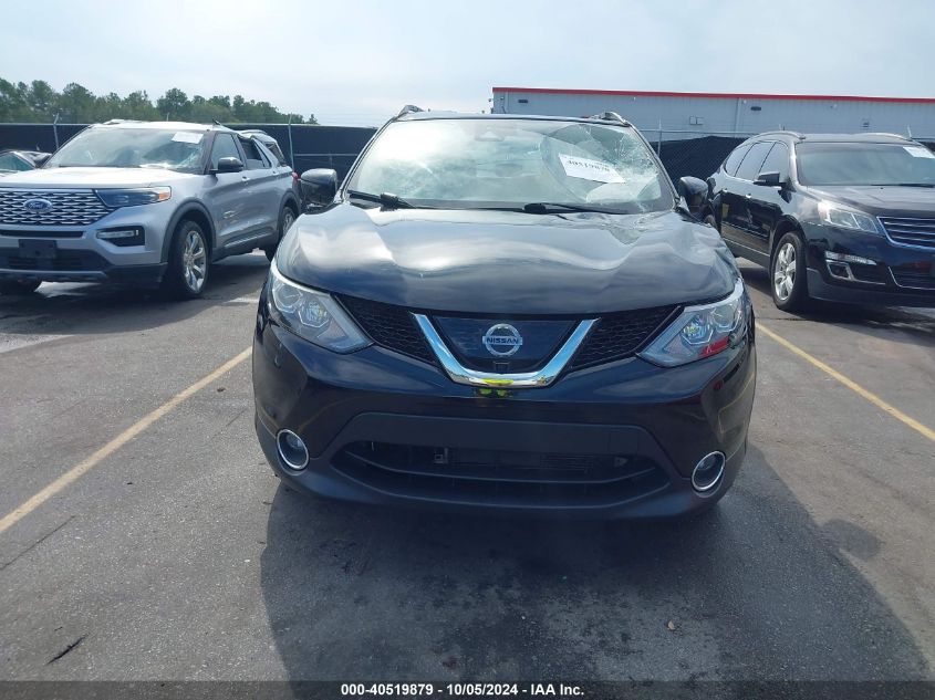 JN1BJ1CP5JW100780 2018 Nissan Rogue Sport Sl