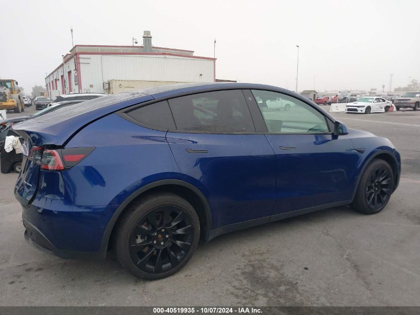 2022 Tesla Model Y Long Range Dual Motor All-Wheel Drive VIN: 7SAYGDEE5NF459045 Lot: 40519935