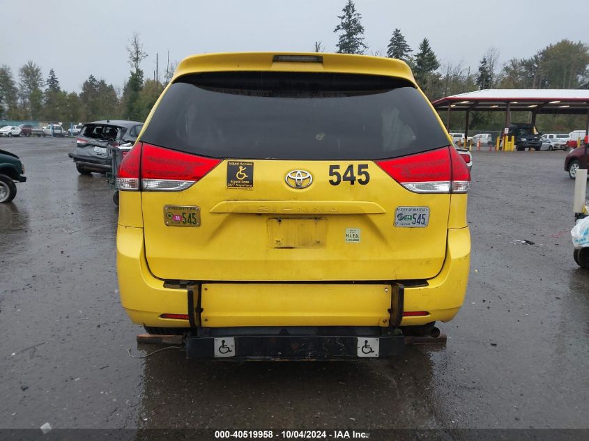 5TDKK3DCXDS335908 2013 Toyota Sienna Le V6 8 Passenger