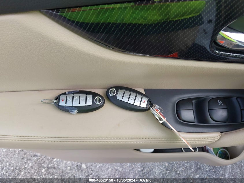 2017 NISSAN ROGUE SL - 5N1AT2MT3HC775605