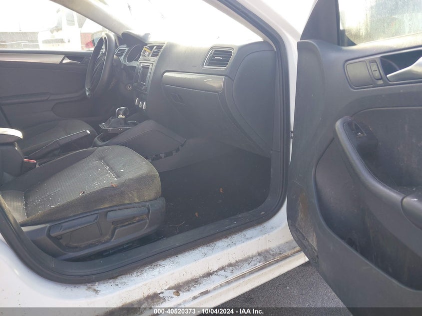 2018 VOLKSWAGEN JETTA VIN: 3VW2B7AJ5JM203982