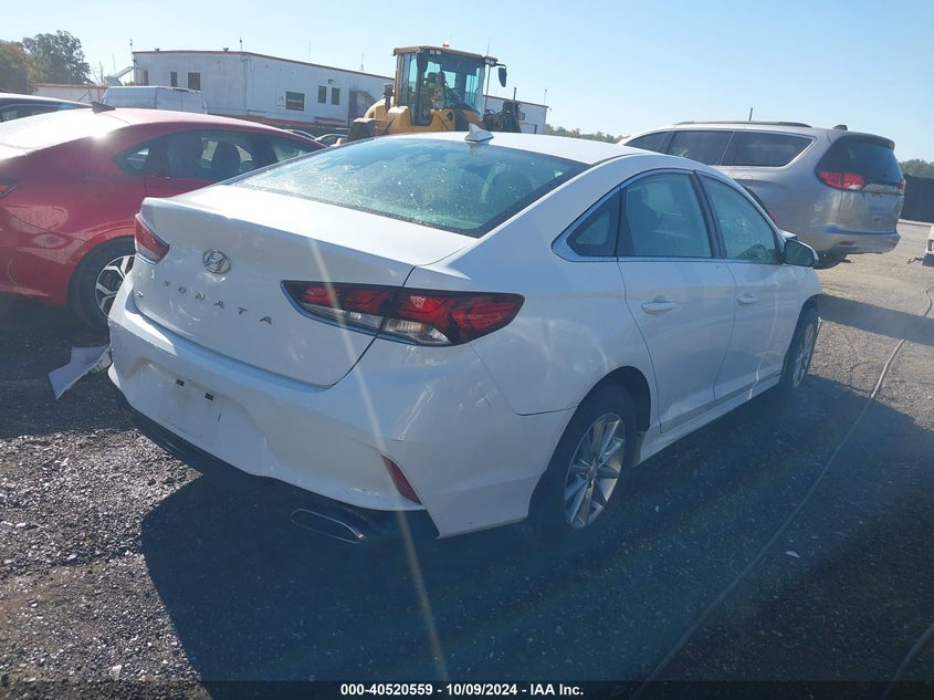 VIN 5NPE24AF4KH743230 2019 HYUNDAI SONATA SE