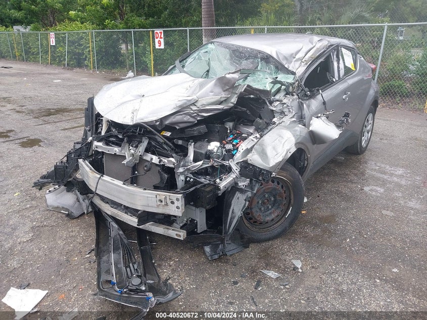 VIN JTNKHMBX1K1035657 2019 TOYOTA C-HR LE