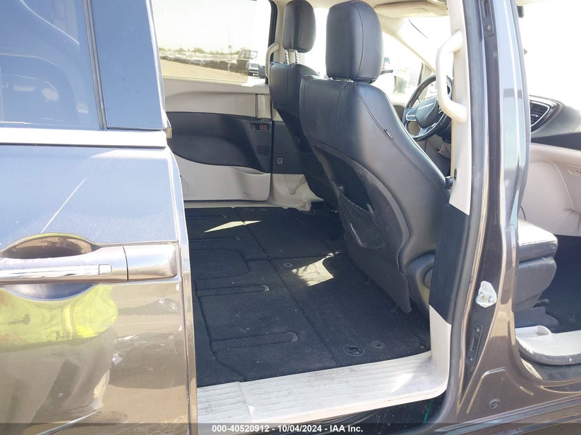 2019 CHRYSLER PACIFICA VIN: 2C4RC1BG4KR700739
