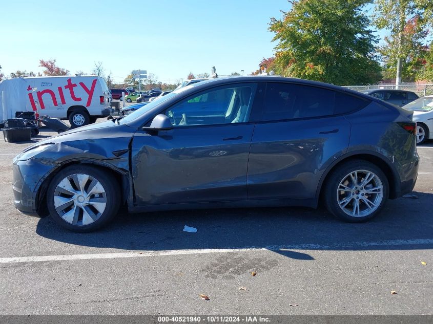 2022 Tesla Model Y Long Range Dual Motor All-Wheel Drive VIN: 7SAYGDEE2NA015134 Lot: 40521940