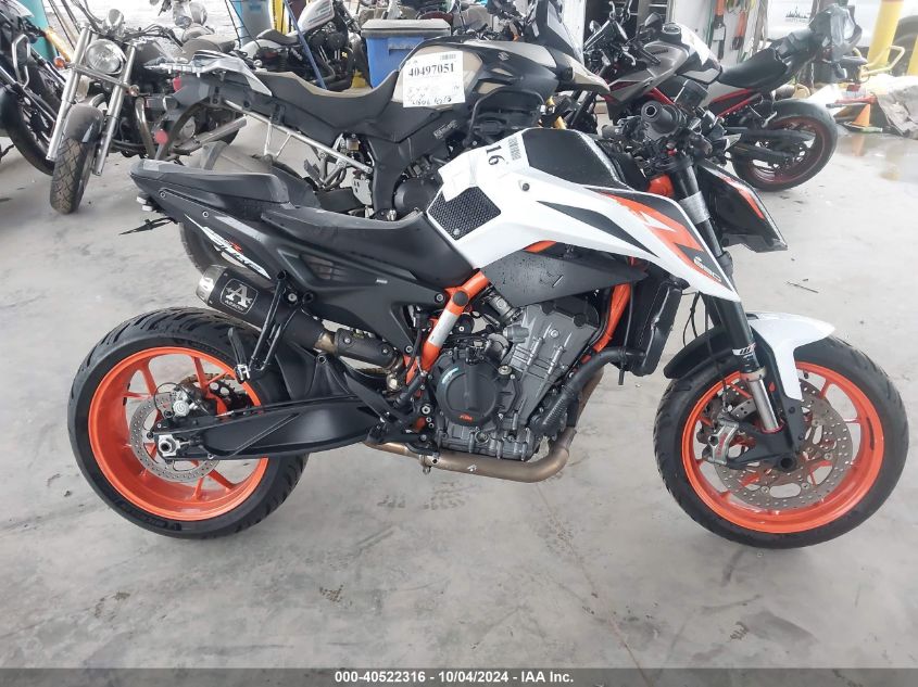 2021 Ktm 890 Duke R VIN: VBKTU9406MM811086 Lot: 40522316