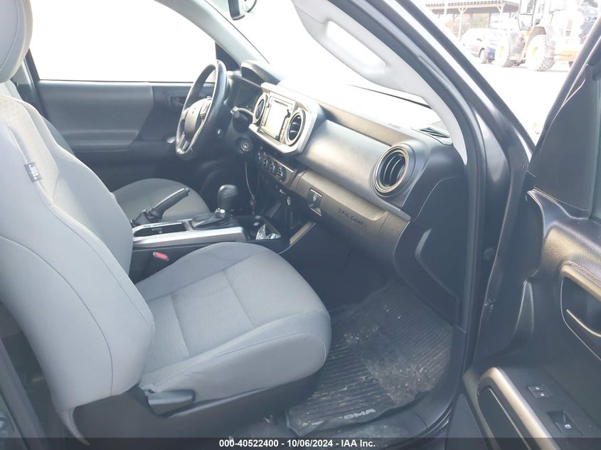 VIN 3TMCZ5AN5HM089633 2017 TOYOTA TACOMA SR5 V6