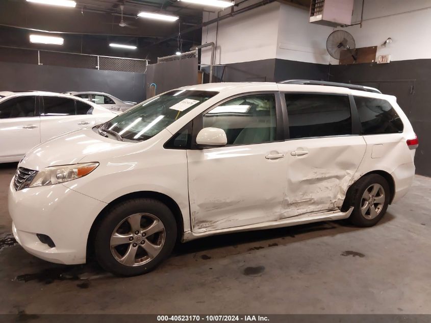 5TDKK3DC0DS305624 2013 Toyota Sienna Le V6 8 Passenger