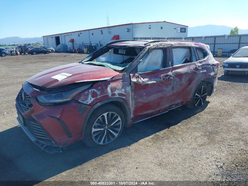 5TDLZRBH2MS098350 2021 TOYOTA HIGHLANDER - Image 2