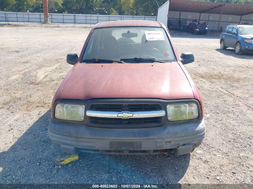 2000 Chevrolet Tracker Hard Top VIN: 2CNBJ13C9Y6929944 Lot: 40523602