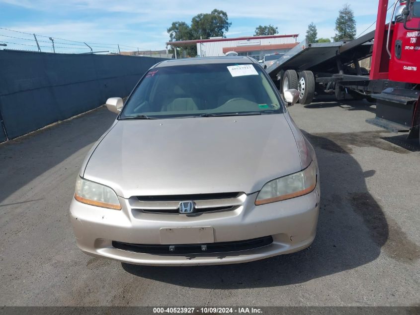 2000 Honda Accord 2.3 Ex VIN: 1HGCG5655YA041837 Lot: 40523927