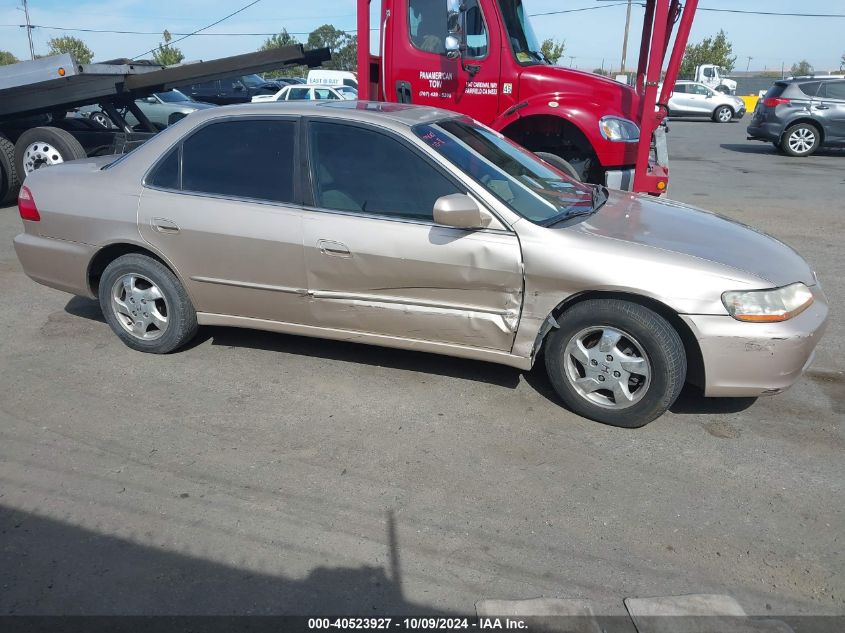 2000 Honda Accord 2.3 Ex VIN: 1HGCG5655YA041837 Lot: 40523927