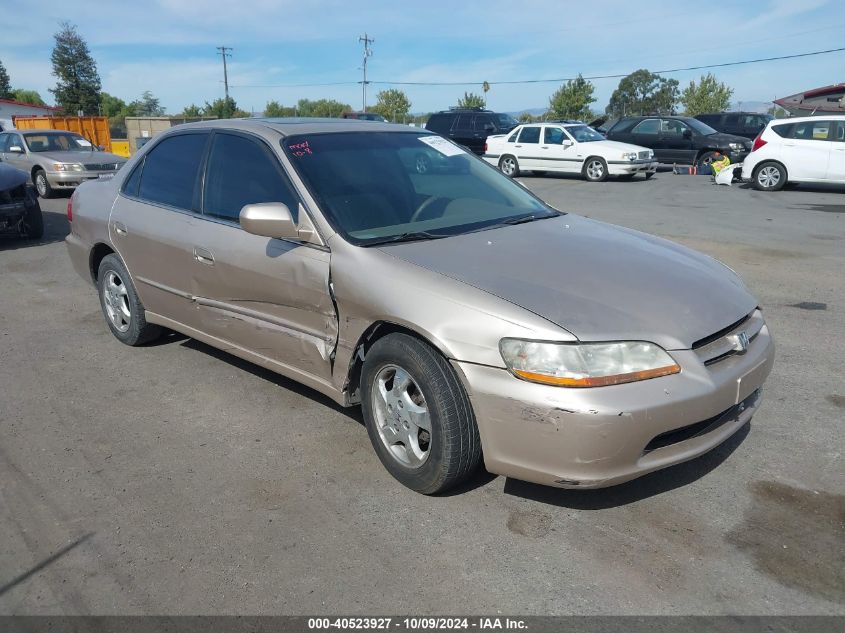 2000 Honda Accord 2.3 Ex VIN: 1HGCG5655YA041837 Lot: 40523927