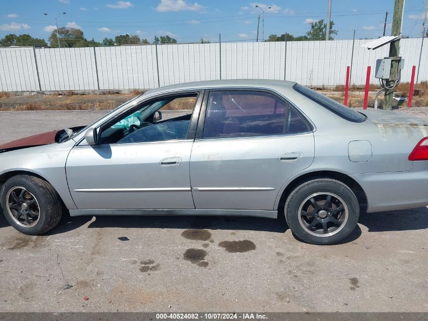 1HGCG564XYA142475 2000 Honda Accord 2.3 Lx