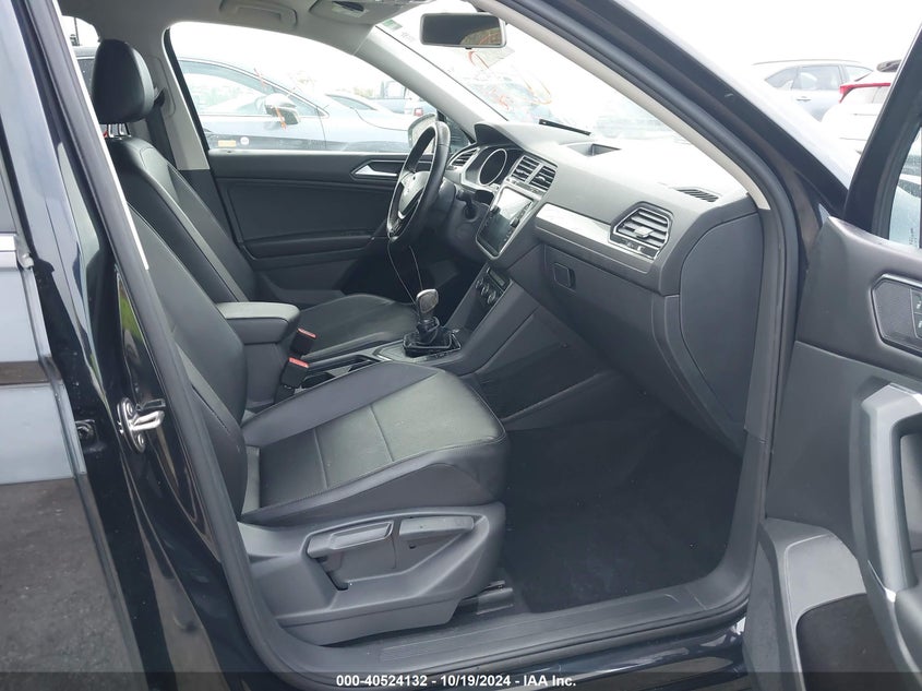 VIN 3VV3B7AX5JM086692 2018 VOLKSWAGEN TIGUAN 2.0T SE/2.0T SEL