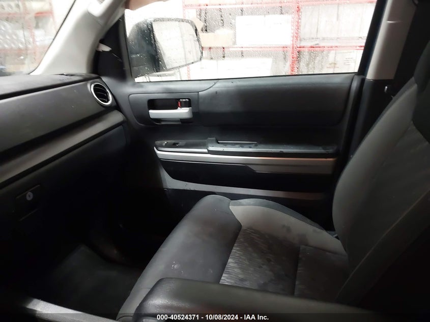 2019 TOYOTA TUNDRA SR5 5.7L V8 - 5TFUY5F16KX784234