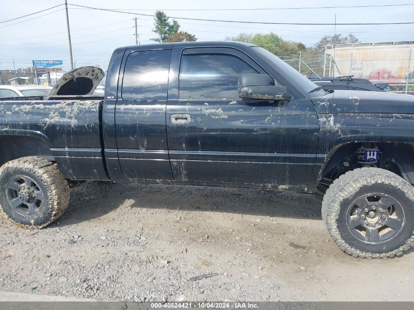 3B7KF2368XG127622 1999 Dodge Ram 2500 St