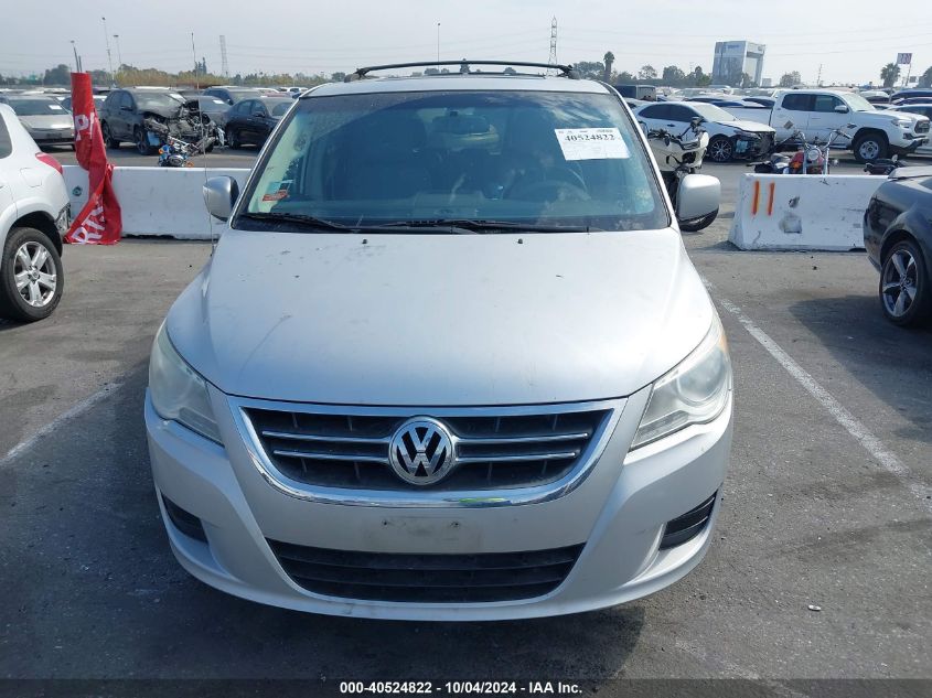 2V8HW54X69R550607 2009 Volkswagen Routan Sel