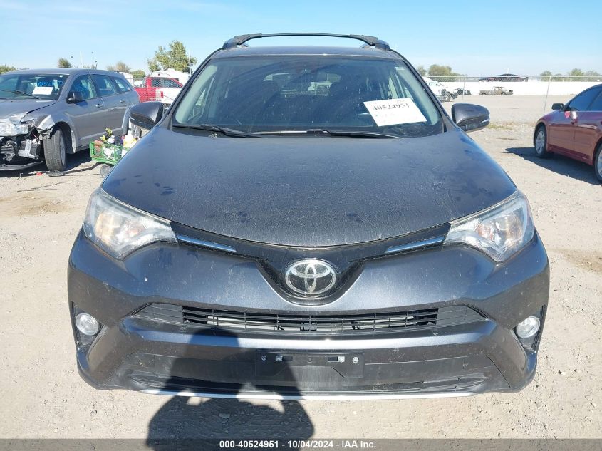 JTMRFREV5JD231596 2018 Toyota Rav4 Xle