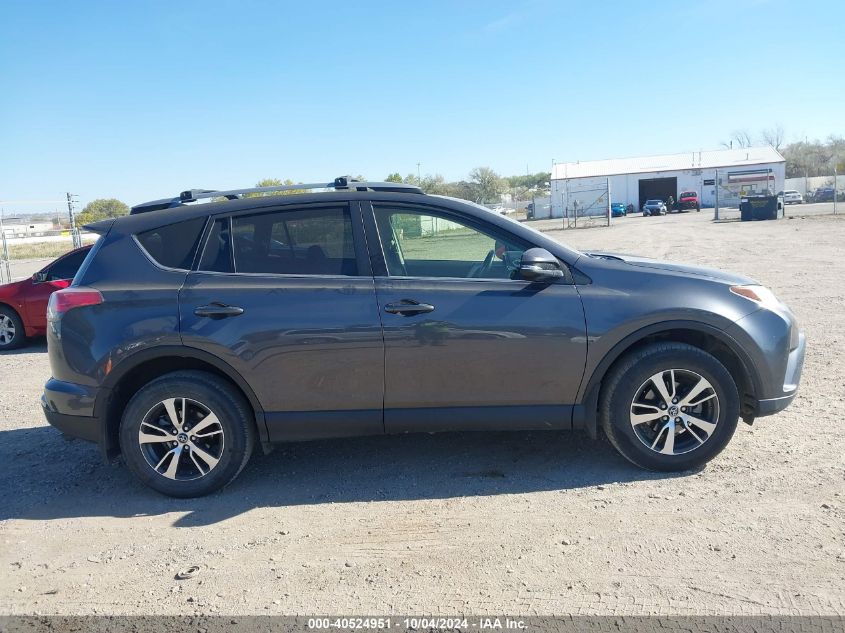 JTMRFREV5JD231596 2018 Toyota Rav4 Xle