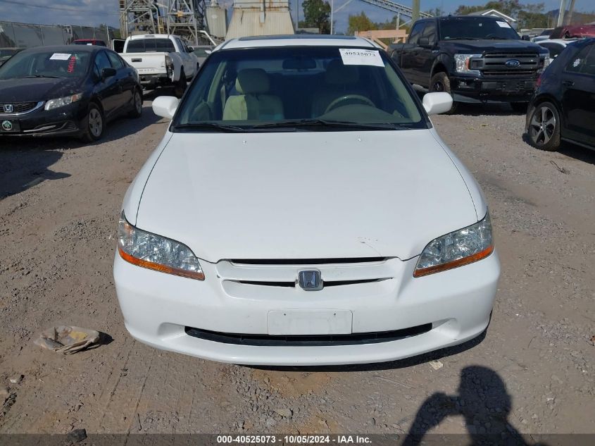 1HGCG667XWA237020 1998 Honda Accord Ex