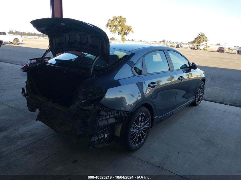 VIN 3KPF54AD4RE738831 2024 KIA FORTE GT LINE
