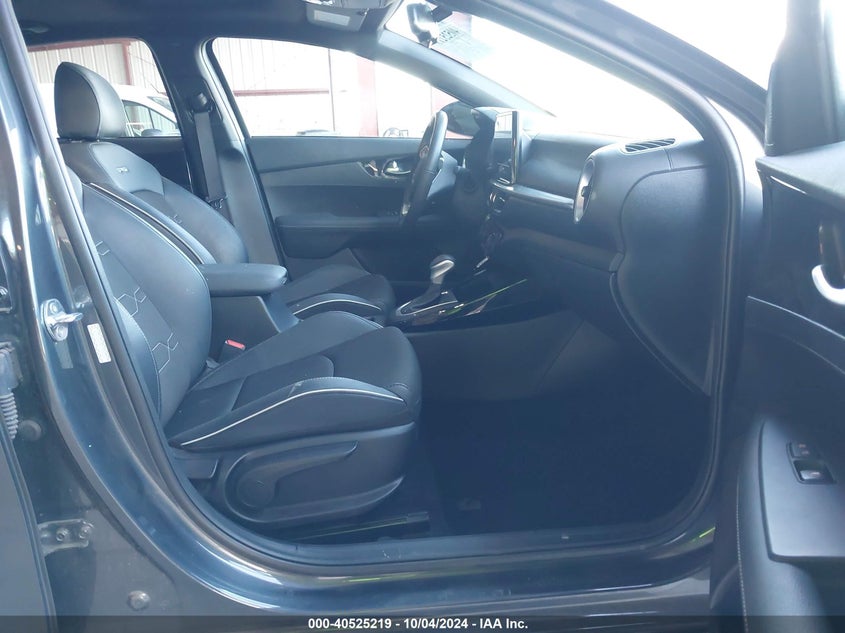 VIN 3KPF54AD4RE738831 2024 KIA FORTE GT LINE