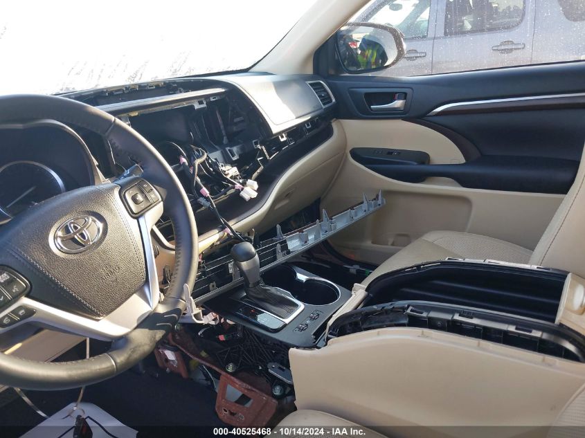 2016 Toyota Highlander Limited V6 VIN: 5TDYKRFH0GS175130 Lot: 40525468