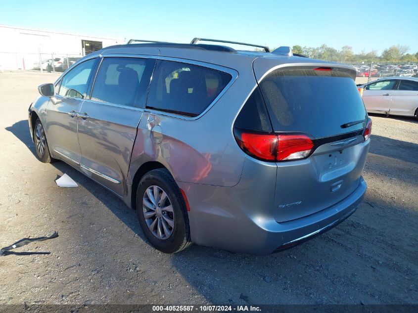 VIN 2C4RC1BG8HR540261 2017 CHRYSLER PACIFICA no.3