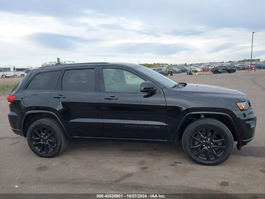 1C4RJFAG7JC286240 2018 Jeep Grand Cherokee Laredo