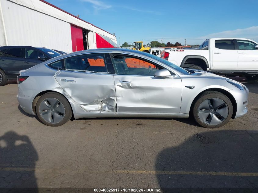 2018 Tesla Model 3 Long Range/Mid Range VIN: 5YJ3E1EA0JF014313 Lot: 40525917