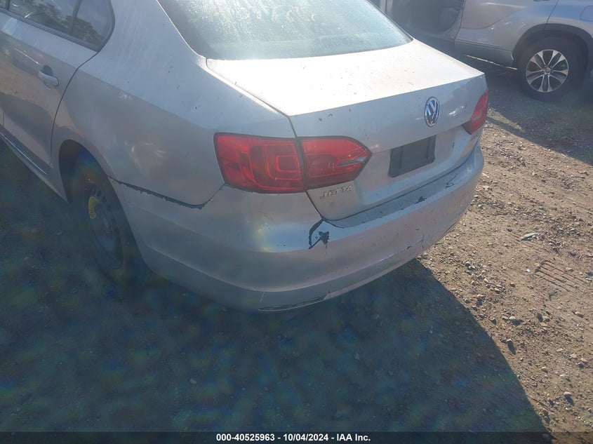 2011 VOLKSWAGEN JETTA VIN: 3VWDZ7AJ7BM323787