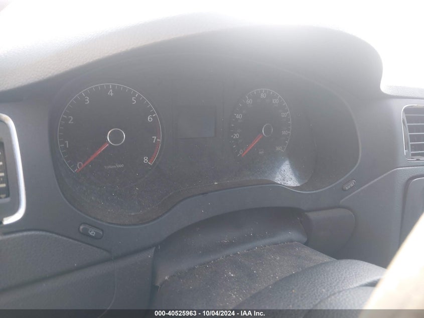 2011 VOLKSWAGEN JETTA VIN: 3VWDZ7AJ7BM323787