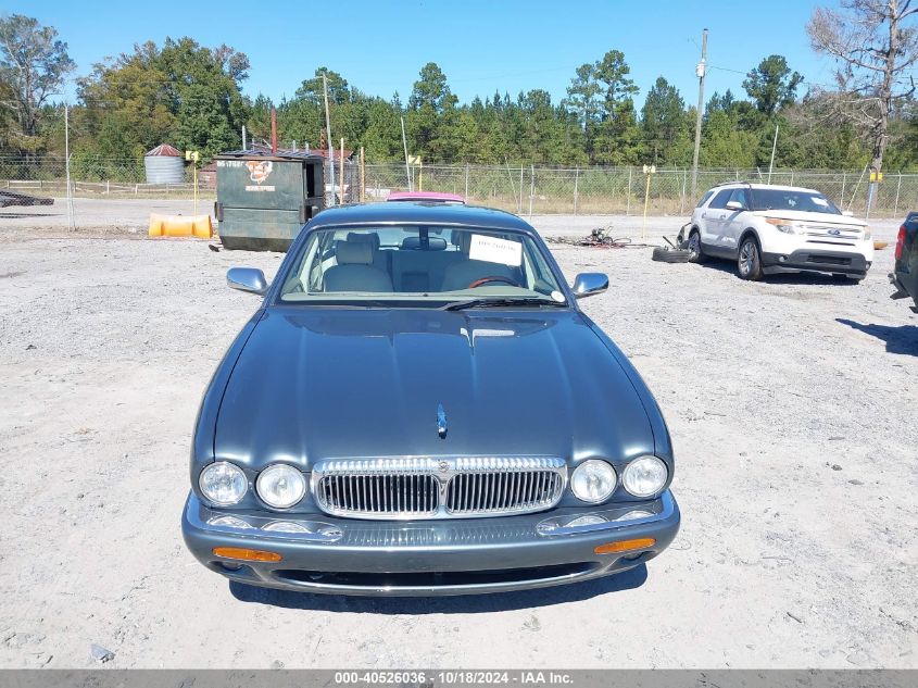 2001 Jaguar Xj8 Vanden Plas VIN: SAJDA24C61LF33361 Lot: 40526036