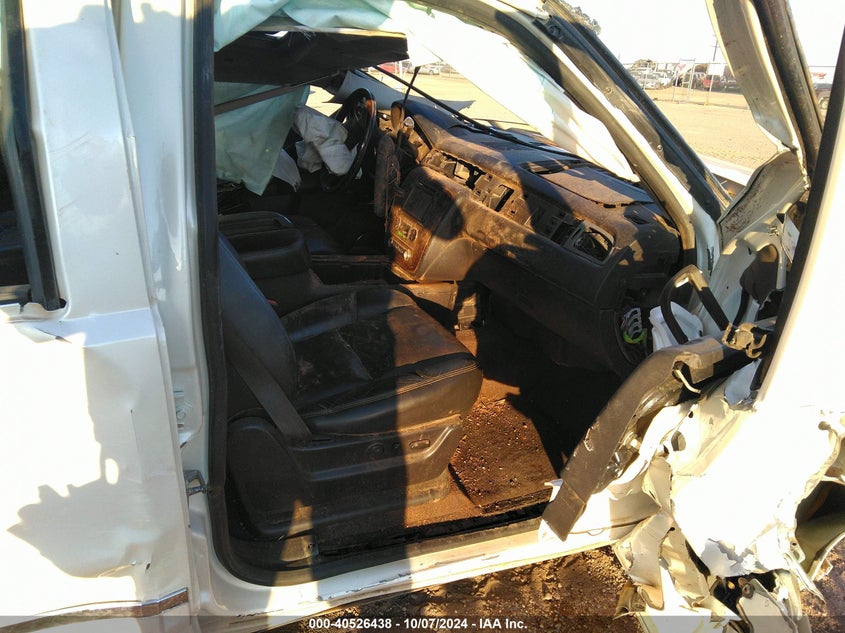 2013 GMC YUKON DENALI - 1GKS2EEF9DR329573