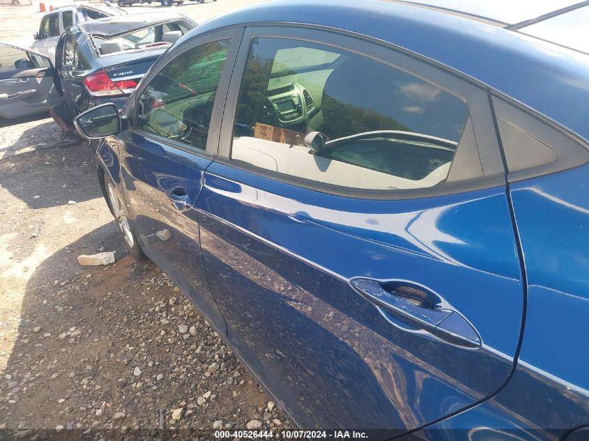 5NPDH4AE9FH624824 2015 Hyundai Elantra Se