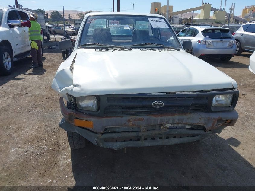 1992 Toyota Pickup 1/2 Ton Short Whlbase Stb VIN: 4TARN81A1NZ046174 Lot: 40526863