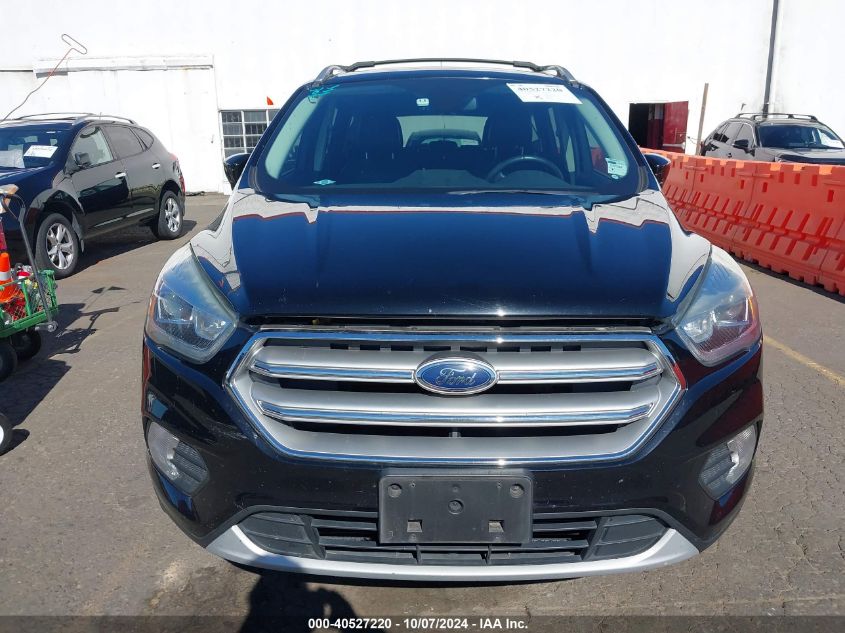 1FMCU9J96HUD54592 2017 Ford Escape Titanium