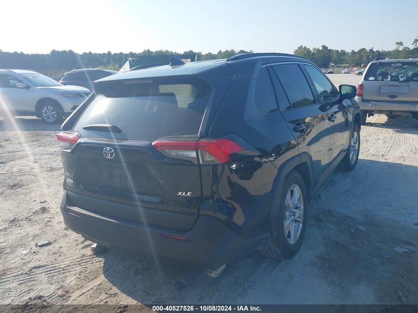VIN 2T3W1RFV6MC094225 2021 TOYOTA RAV4 XLE