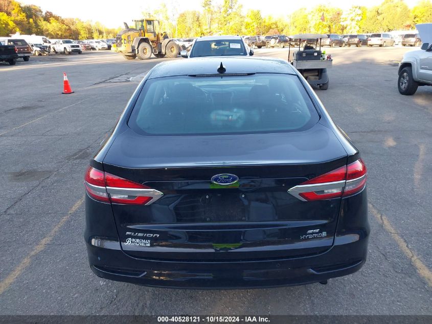 VIN 3FA6P0LU4KR262147 2019 Ford Fusion, Hybrid SE no.16