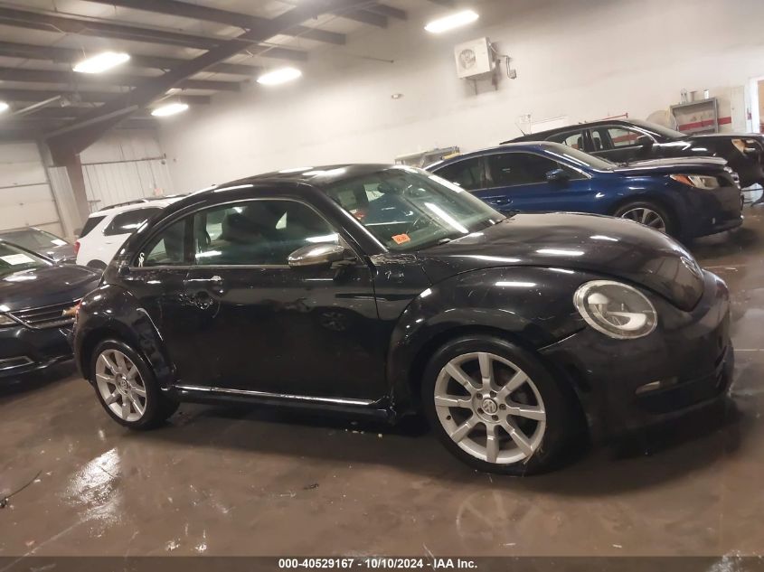 2013 Volkswagen Beetle 2.5L Fender Edition VIN: 3VWJX7AT0DM656913 Lot: 40529167