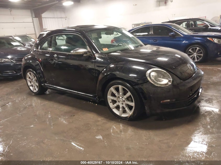 2013 VOLKSWAGEN BEETLE 2.5L FENDER EDITION - 3VWJX7AT0DM656913